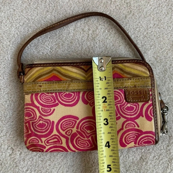Fossil Key-Per Wristlet Wallet pink and mustard color - Picture 5 of 14
